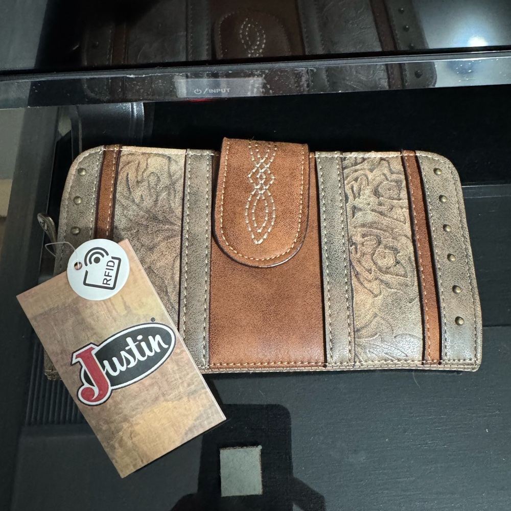 Justin Boots Distressed Brown Wallet